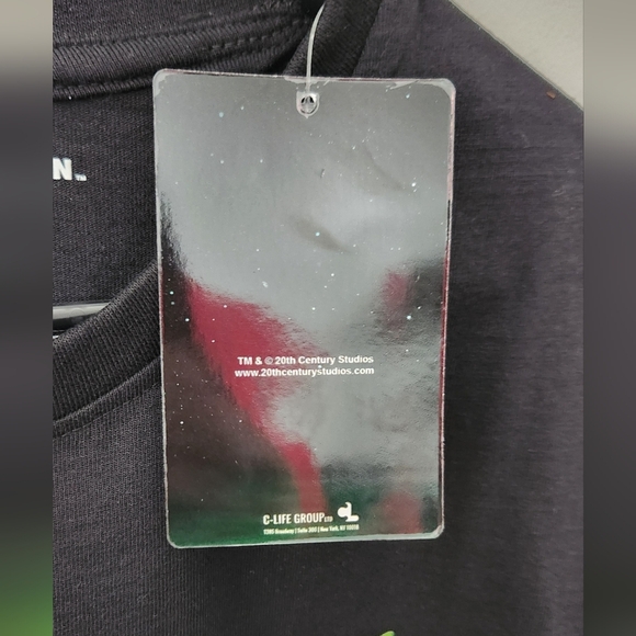 👽 Alien Xenomorph Graphic T-Shirt – Men’s Large, NWT, Alien Earth Design - Picture 5 of 11